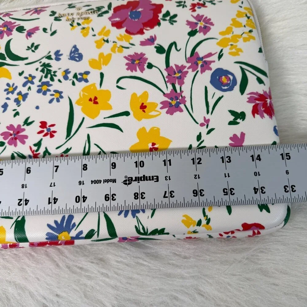 Kate Spade Floral Garden Bouquet Padded Laptop Case Multi Color 15.3'' Chic